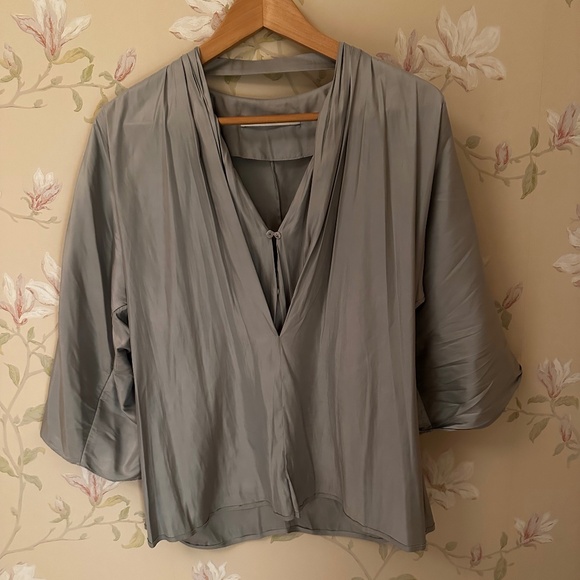 Blouse/top - Picture 2 of 9